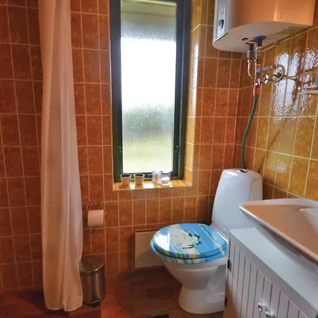 Three-bedroom In Holiday home *